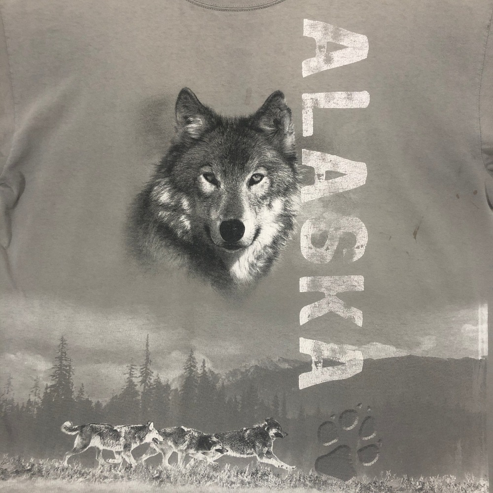 Alaska Wolf All Over Print Anvil T Shirt Size 2XL Gray Short Sleeve Crew Neck
